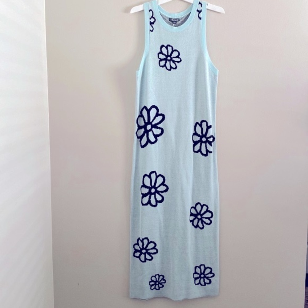 NWT Wild Fable daisy print sweater dress